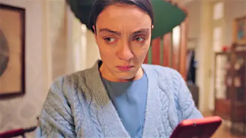 ¡Venganza! La macabra idea de Gülben para deshacerse de Esra Mejores momentos | Capítulo 18