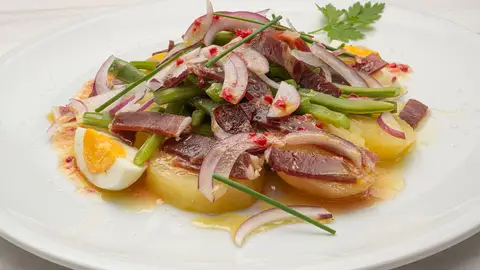 Receta de judías verdes y patatas, de Karlos Arguiñano: "Barata y muy saludable" Receta de judías verdes y patatas, de Karlos Arguiñano: "Barata y muy saludable"