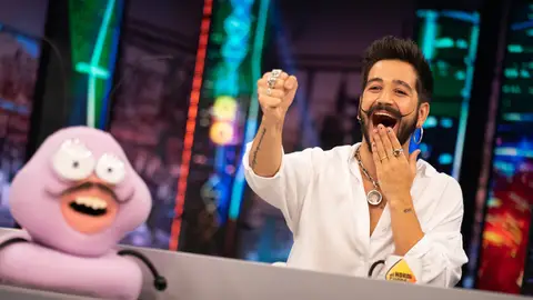 Camilo se enfrenta a 'Piedra, papel o tijera' contra Maluma, Daddy Yankee y Shakira Camilo se enfrenta a 'Piedra, papel o tijera' contra Maluma, Daddy Yankee y Shakira