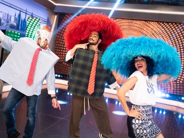 Camilo se rinde ante las nuevas tendencias de moda de Pilar Rubio: "Es más cómodo de lo que pensé" Camilo se rinde ante las nuevas tendencias de moda de Pilar Rubio: "Es más cómodo de lo que pensé"