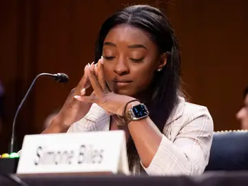 Simone Biles testifica ante un comité del Senado Simone Biles testifica ante un comité del Senado