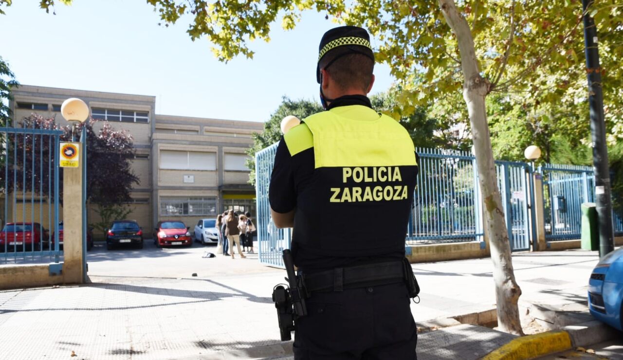 Polic&iacute;a de Zaragoza