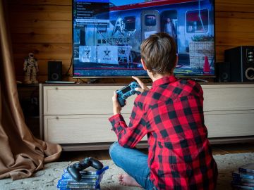 Las señales que alertan de una adicción a los videojuegos y que deben saber los padres