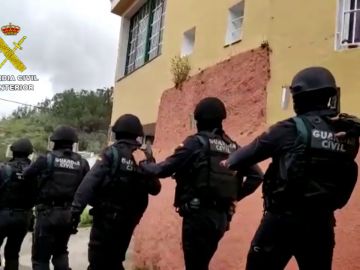Desarticulada una banda criminal de españoles y kosovares que robaban en viviendas