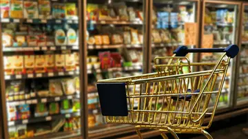 Reino Unido vuelve a retrasar los controles a los alimentos de la UE debido al desabastecimiento Reino Unido vuelve a retrasar los controles a los alimentos de la UE debido al desabastecimiento