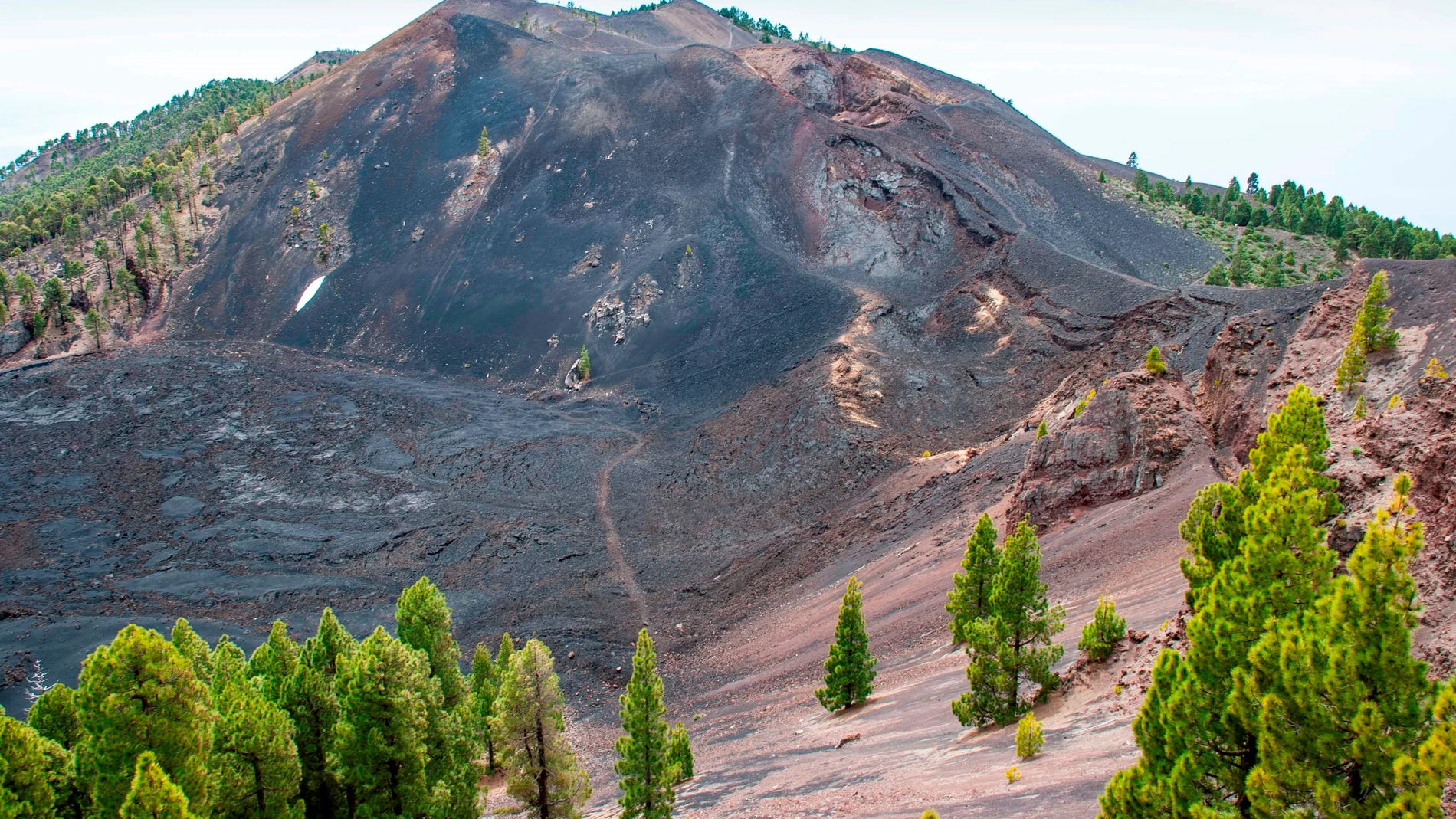 Se detecta en La Palma un reservorio de magma de 11 hectómetros cúbicos 