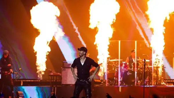 Enrique Iglesias saca 'Final', su último disco Enrique Iglesias saca 'Final', su último disco