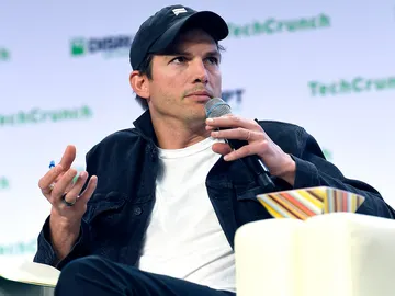 Ashton Kutcher Ashton Kutcher