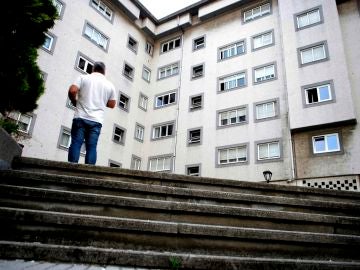 Vista general hoy jueves de la calle Juan Darriba de A Coruña, de la panadería donde trabajaba la mujer