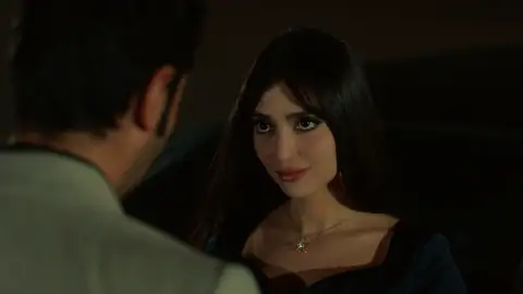 Yilmaz y Müjgan sellan su amor con un anillo de compromiso Yilmaz y Müjgan sellan su amor con un anillo de compromiso