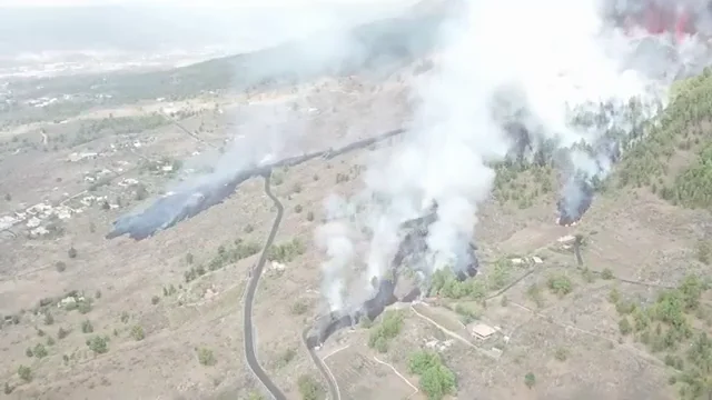 Las impresionantes im&aacute;genes desde el aire de la ceniza del volc&aacute;n de La Palma
