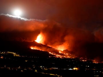  Las impresionantes imágenes y los sonidos de la erupción de Cumbre Vieja en La Palma en un minuto