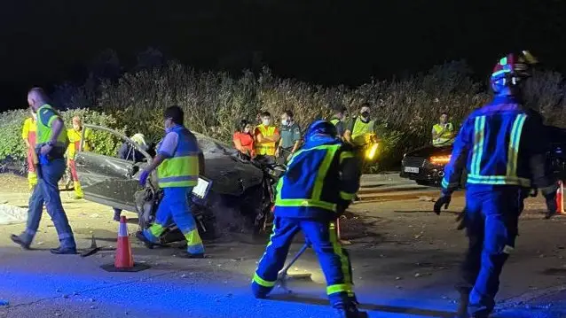 Muere un hombre de 30 años al chocar con una rotonda junto al Parque Warner de Madrid Muere un hombre de 30 años al chocar con una rotonda junto al Parque Warner de Madrid