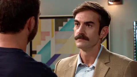 Raúl acusa a Fran de espiar sus movimientos Raúl acusa a Fran de espiar sus movimientos