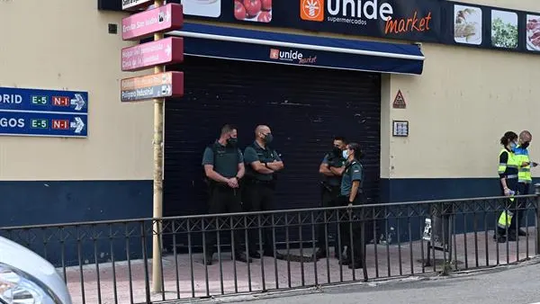 Noelia de Mingo ataca a dos trabajadoras de supermercado de El Molar Noelia de Mingo ataca a dos trabajadoras de supermercado de El Molar