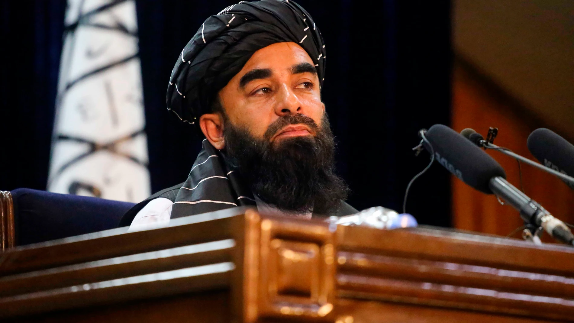 El gobierno de los talibanes estará compuesto por solo hombres