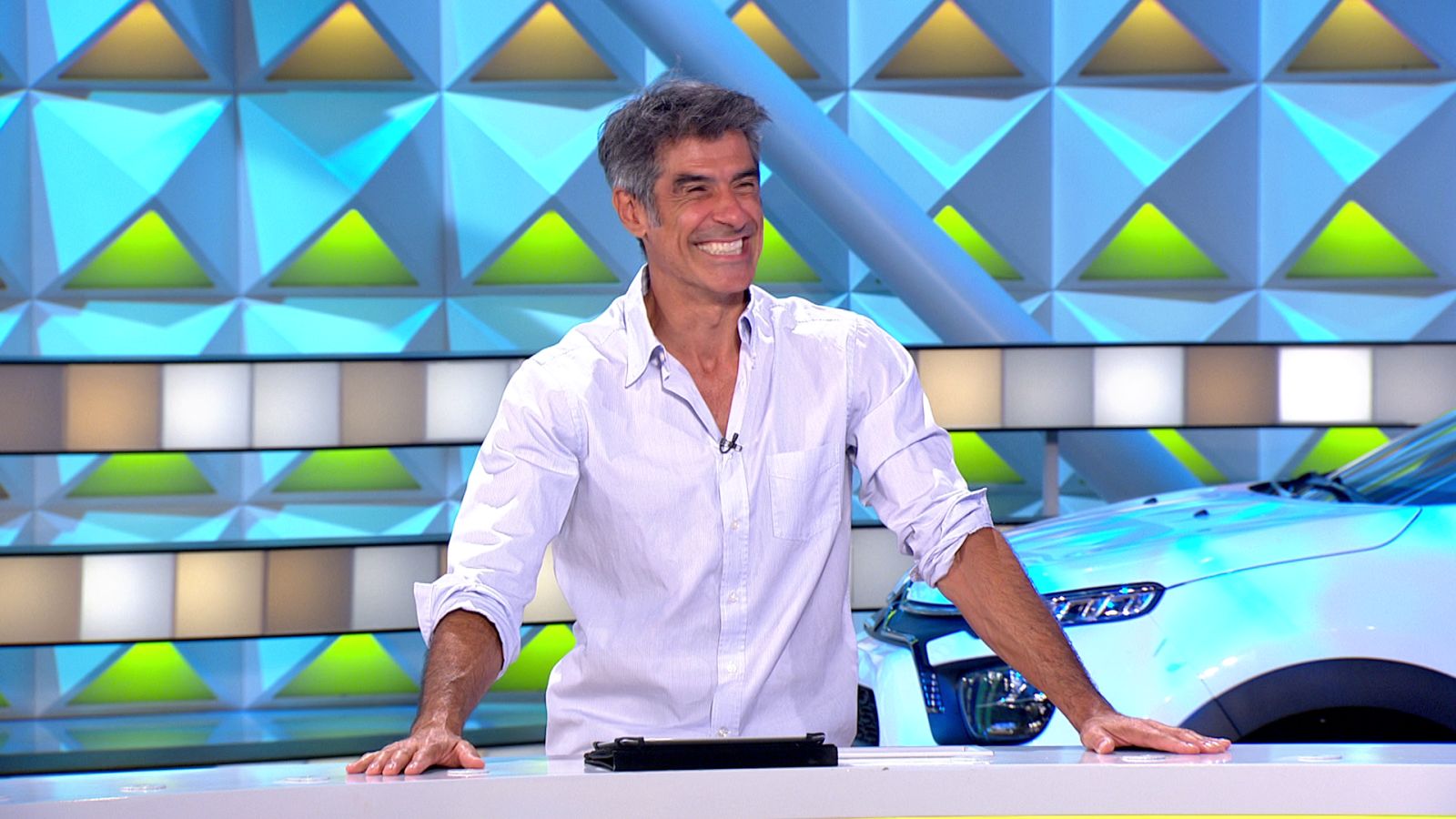 ¿Conoces esta canción? Jorge Fernández cree que su historial de pocas fiestas le dificulta la jugada