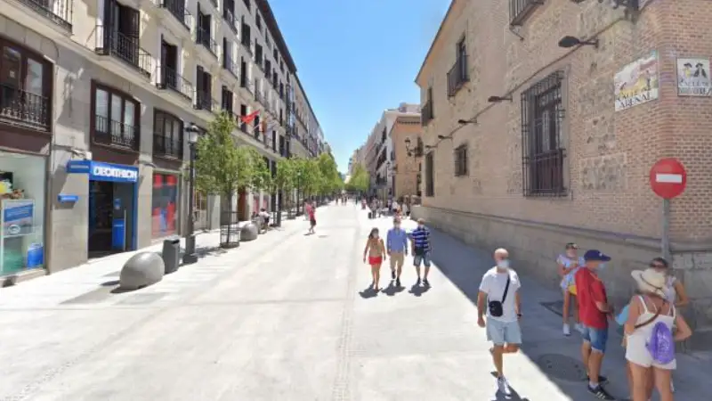 Google Maps a&ntilde;ade a personas con mascarillas en el Street View de Madrid