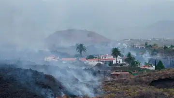 La lava del volcán se desplaza hacia Todoque, Los Llanos La lava del volcán se desplaza hacia Todoque, Los Llanos