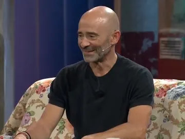 Antonio Lobato desvela las borracheras de Raikkonen: "Iba de lado a lado, absolutamente mamado" Antonio Lobato desvela las borracheras de Raikkonen: "Iba de lado a lado, absolutamente mamado"