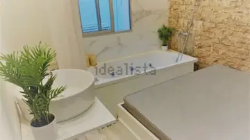 Anuncio de Idealista de un piso en Nuevos Ministerios, Madrid Anuncio de Idealista de un piso en Nuevos Ministerios, Madrid