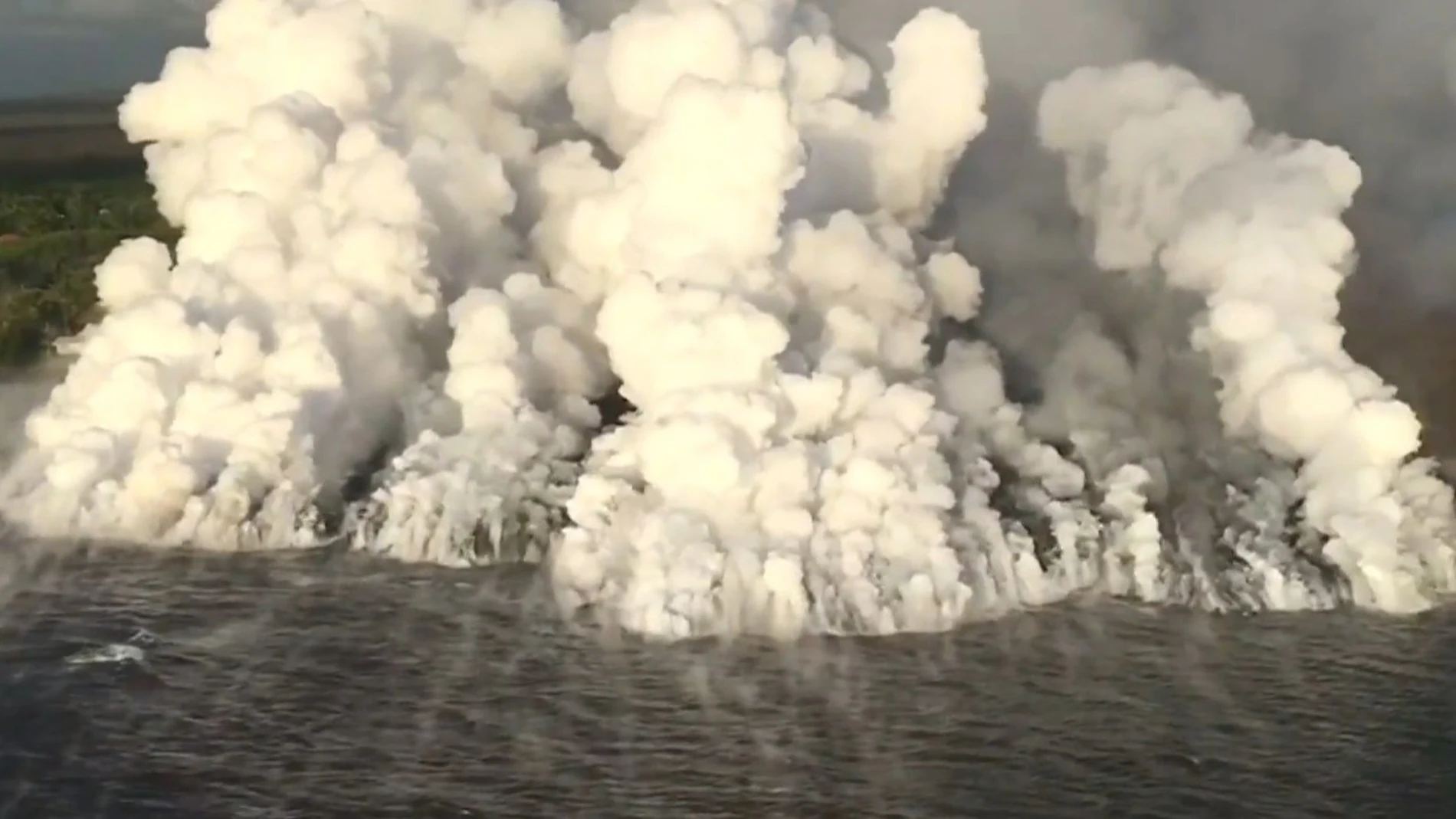 El volcán Kilauea, un precedente para saber qué ocurrirá cuando la lava de Cumbre Vieja llegue al mar