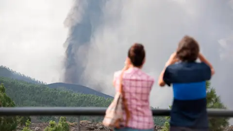 El sector turístico preocupado por el volcán El sector turístico preocupado por el volcán