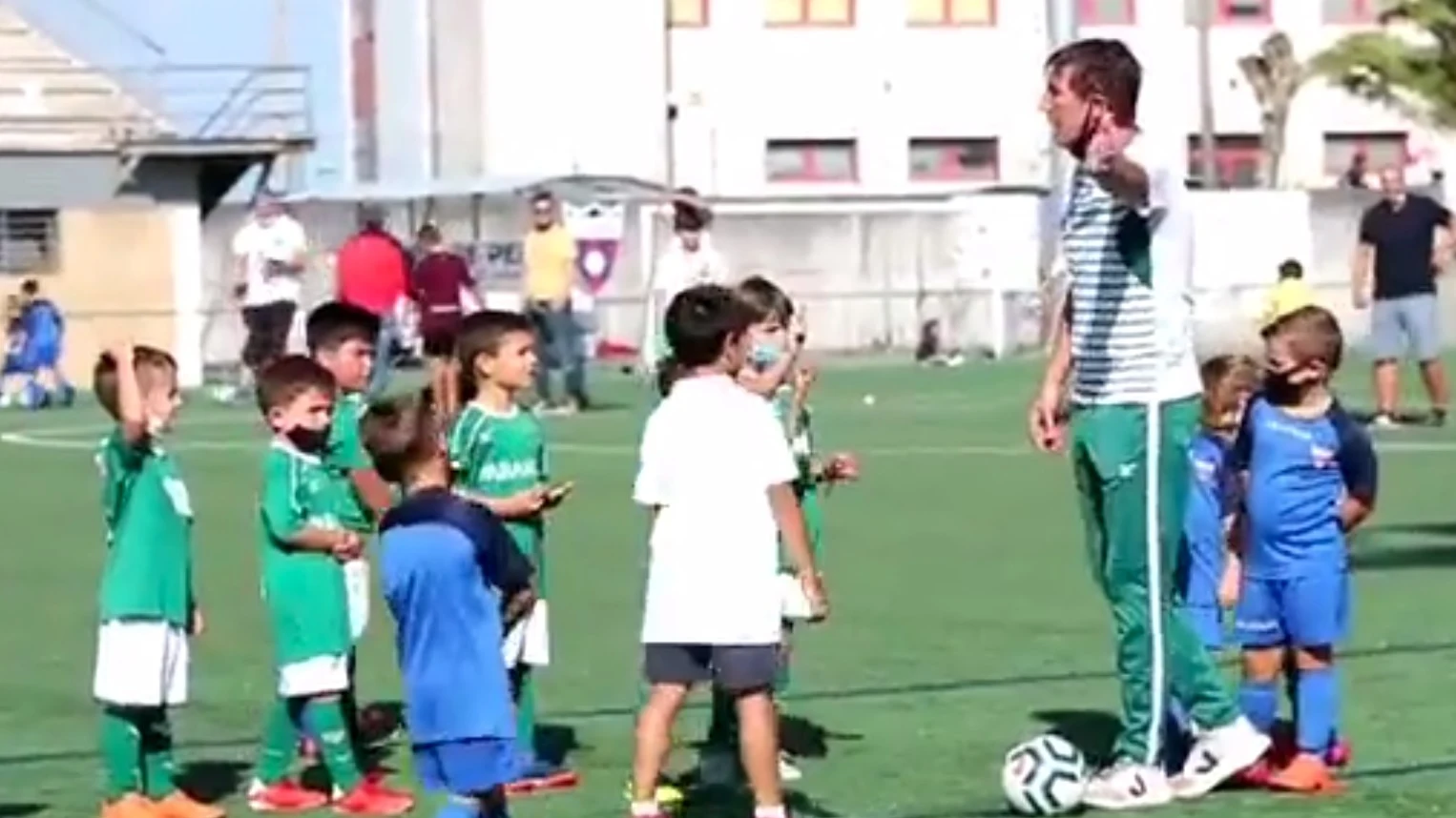 El gesto de deportividad del Coruxo FC ante un penalti que no era ante el Rápido de Pereiró El gesto de deportividad del Coruxo FC ante un penalti que no era ante el Rápido de Pereiró
