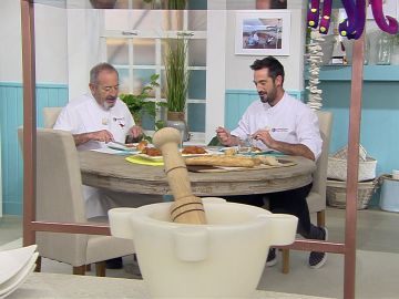 Karlos Arguiñano y su hijo Joseba ¡se sientan a comer al final del programa!