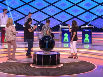 Ana Belén descubre en ‘¡Boom!’ que tiene un admirador secreto, ¿quién será? Ana Belén descubre en ‘¡Boom!’ que tiene un admirador secreto, ¿quién será?