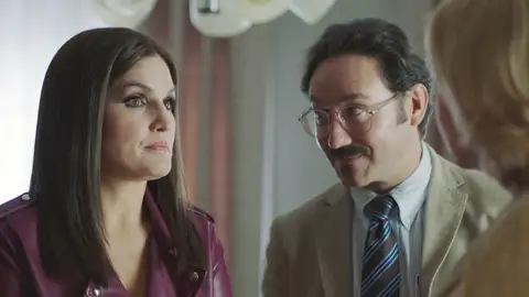 ¿Cómo ser la doble perfecta de la reina Letizia? La lección de Povedilla ¿Cómo ser la doble perfecta de la reina Letizia? La lección de Povedilla