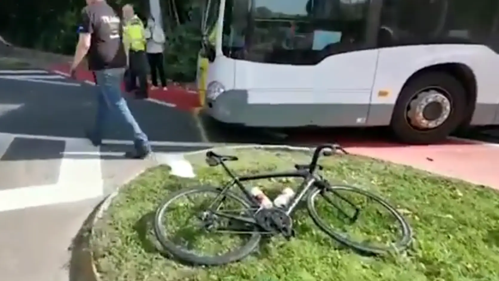 Un autobús atropella al equipo femenino junior de ciclismo de Austria en el Mundial de ciclismo Un autobús atropella al equipo femenino junior de ciclismo de Austria en el Mundial de ciclismo