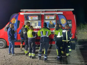 La ONG WCK del cocinero José Andrés en La Palma para llevar comida La ONG WCK del cocinero José Andrés en La Palma para llevar comida