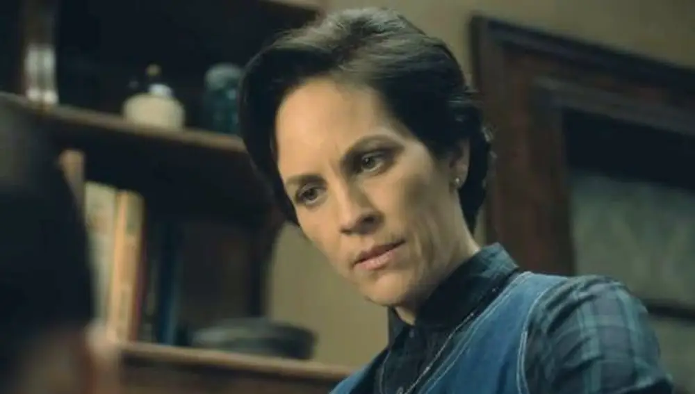 Annabeth Gigsh en 'La maldición de Hill House' Annabeth Gigsh en 'La maldición de Hill House'