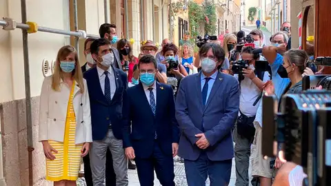 Carles Puigdemont denuncia que "el Gobierno solo quiere dialogar con quienes le dan apoyo parlamentario" Carles Puigdemont denuncia que "el Gobierno solo quiere dialogar con quienes le dan apoyo parlamentario"