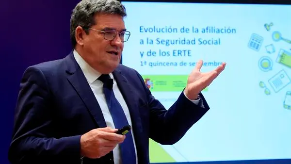 Escrivá explica sus palabras y asegura que "en ningún caso plantea trabajar hasta los 75 años" Escrivá explica sus palabras y asegura que "en ningún caso plantea trabajar hasta los 75 años"