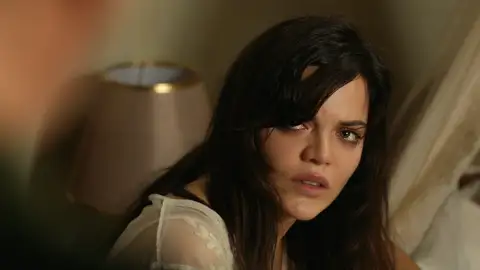 Hünkar avisa a Züleyha: “La vida de Yilmaz sigue estando en tus manos” Hünkar avisa a Züleyha: “La vida de Yilmaz sigue estando en tus manos”