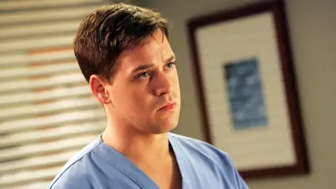 T.R. Knight como George O'Malley en 'Anatomía de Grey' T.R. Knight como George O'Malley en 'Anatomía de Grey'