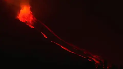 Nuevo río de lava Nuevo río de lava