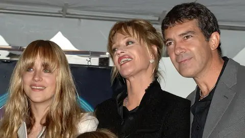 Dakota Johnson, Melanie Griffith y Antonio Banderas Dakota Johnson, Melanie Griffith y Antonio Banderas