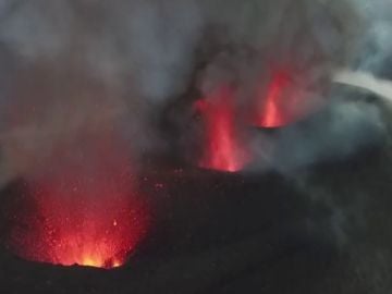 Nuevas bocas en el volcán de La Palma