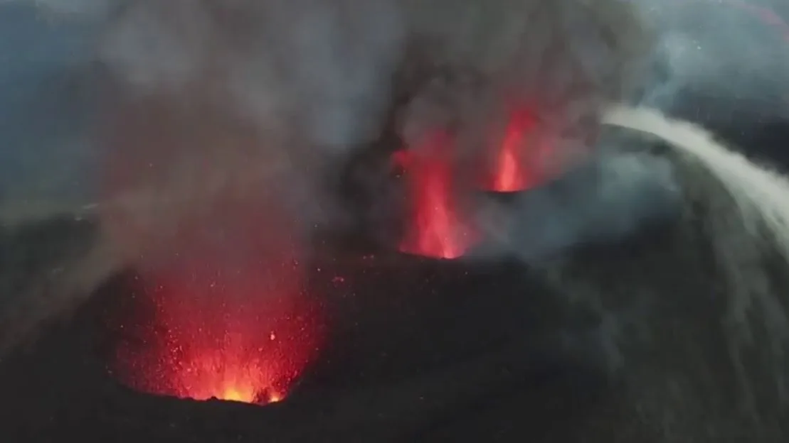 Nuevas bocas en el volc&aacute;n de La Palma