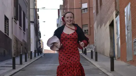 Charlotte Sullivan, la británica que correrá el Maratón de Londres vestida de flamenca por una causa solidaria Charlotte Sullivan, la británica que correrá el Maratón de Londres vestida de flamenca por una causa solidaria