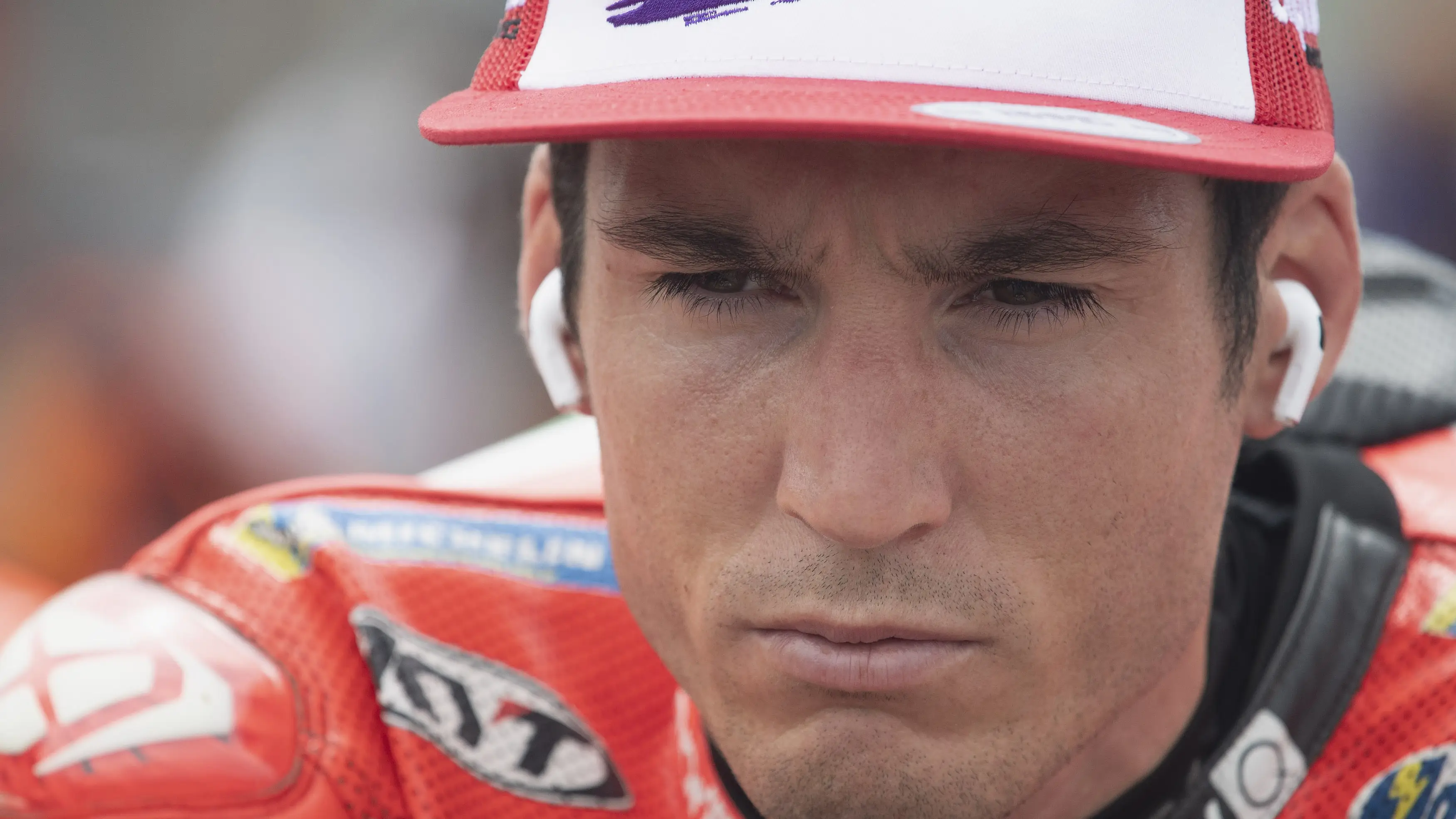Aleix Espargaró explota: "El circuito de Austin no es seguro, luego vendrán los lloros y los minutos de silencio" Aleix Espargaró explota: "El circuito de Austin no es seguro, luego vendrán los lloros y los minutos de silencio"