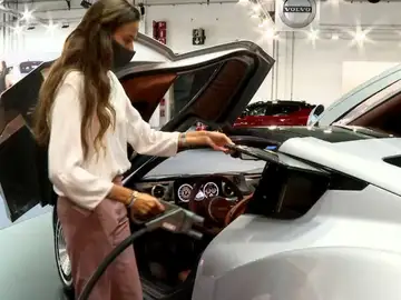 El Salón del Automóvil vuelve con una edición presencial y novedades en las que predomina el coche eléctrico El Salón del Automóvil vuelve con una edición presencial y novedades en las que predomina el coche eléctrico
