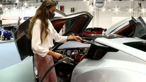 El Salón del Automóvil vuelve con una edición presencial y novedades en las que predomina el coche eléctrico El Salón del Automóvil vuelve con una edición presencial y novedades en las que predomina el coche eléctrico