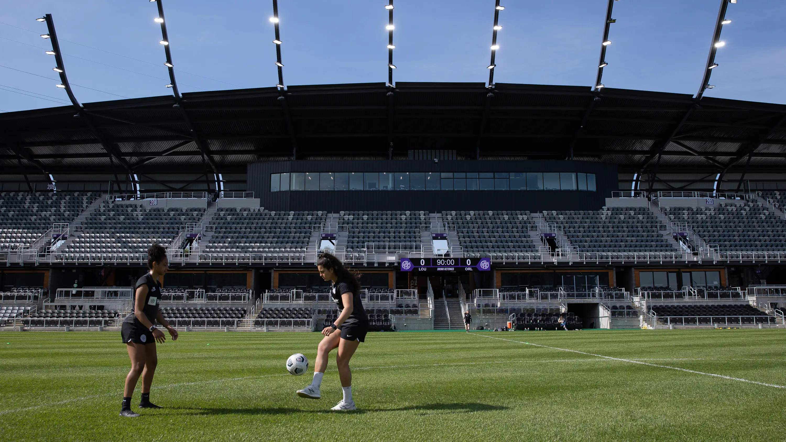 La liga de f&uacute;tbol femenino de Estados Unidos se suspende tras un presunto caso de abuso sexual