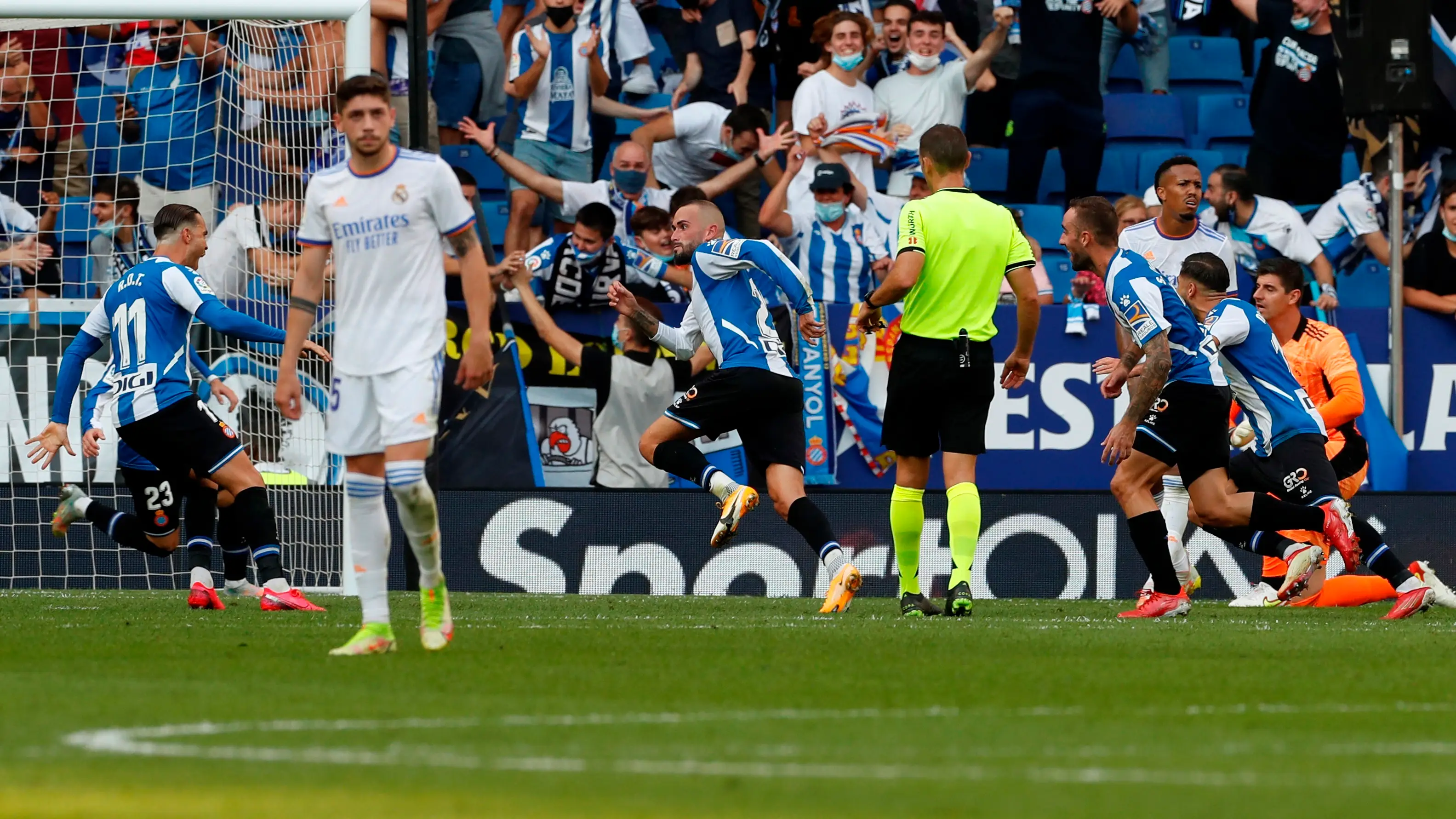 El Espanyol sorprende al Madrid y alarga la mala racha de los blancos El Espanyol sorprende al Madrid y alarga la mala racha de los blancos
