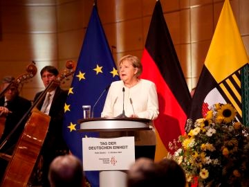 Angela Merkel: "La democracia hay que protegerla, es algo por lo que trabajar cada día"