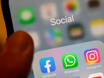 Iconos de móvil de WhatsApp, Instagram y Facebook Iconos de móvil de WhatsApp, Instagram y Facebook